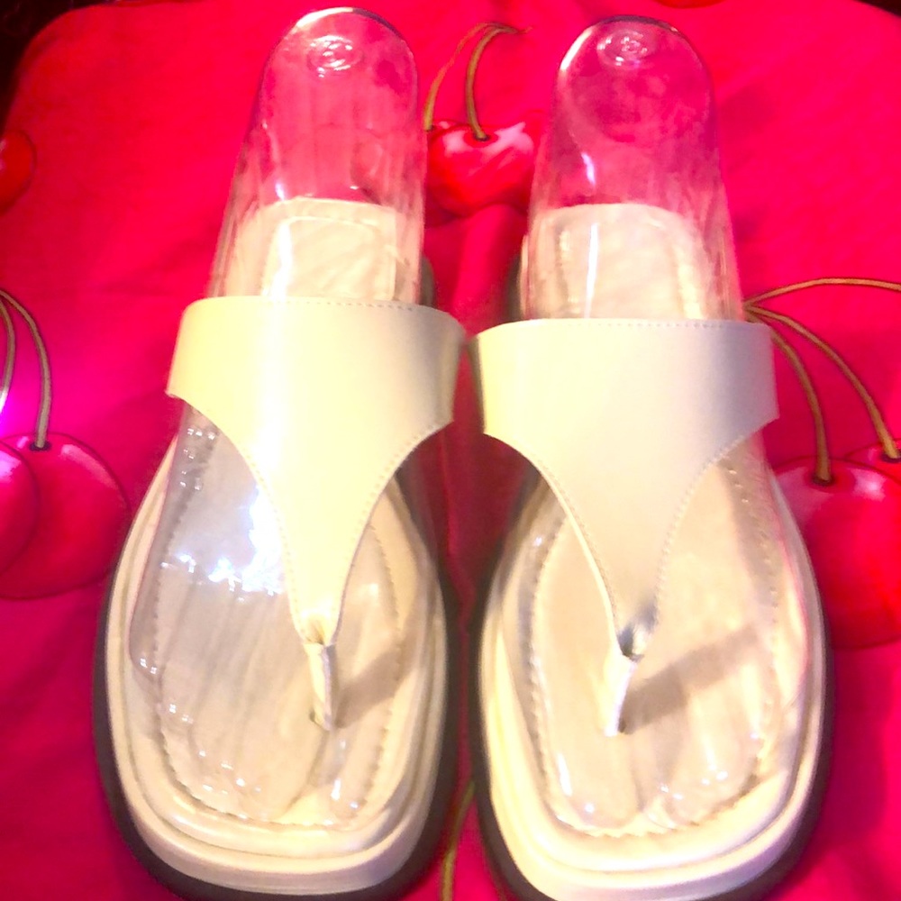 Retro style Damda flip flops